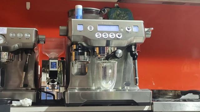 Breville Oracle BES980 Demo for Nick 4/4/2022 смотреть онлайн