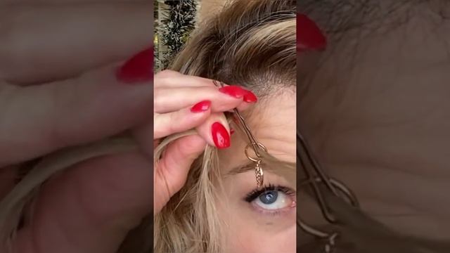 Прическа из Тик Ток: Косички возле лица. смотреть онлайн