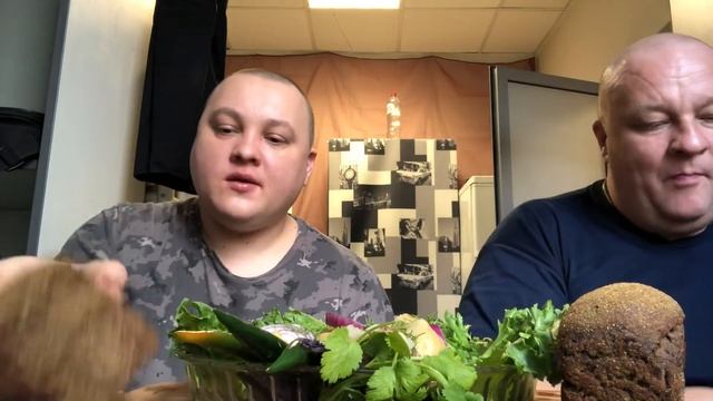 СЕЛЁДКА С МОЛОКОМ МУКБАНГ MUKBANG смотреть онлайн
