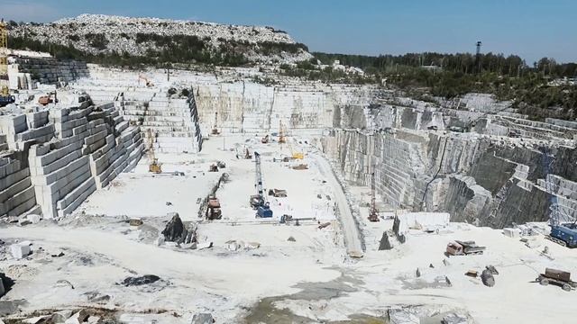 Пробрались на Мраморный карьер #карьер #путешествия #мрамор смотреть онлайн