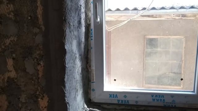 ПОДГОТОВКА ОКОННОГО ОТКОСА ПОД ОБЛИЦОВКУ part 1.Штукатурка, сетка на стену из шлака своими руками. смотреть онлайн
