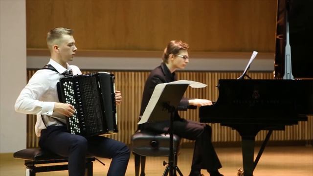 Ewa Fabiańska-Jelińska- "Toccata" (Damian Zyskowski- accordion, Mateusz Głogowski- piano) смотреть онлайн