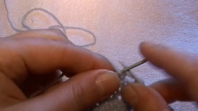 штаны - гамаши на 4 года, вязание спицами, pantalons - leggings sur un enfant de 4 ans 1 смотреть онлайн