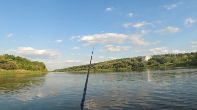 РЫБАЛКА НА СПИННИНГ В СЕНТЯБРЕ, ЛОВЛЯ ЩУКИ В СЕНТЯБРЕ!!! смотреть онлайн