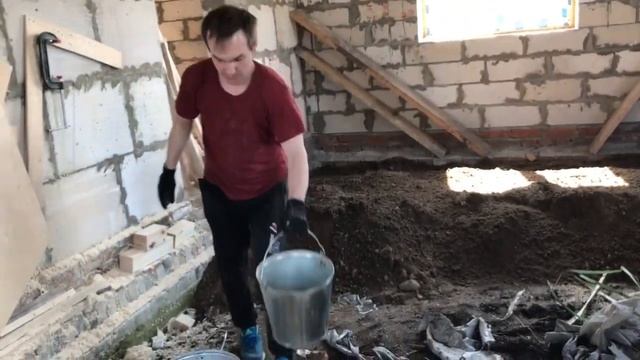 Засыпаем пол первого этажа в доме под заливку бетоном стяжку смотреть онлайн