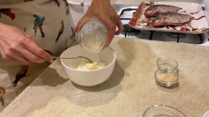 КАРАСИ В ДУХОВКЕ С ХРУСТЯЩЕЙ КОРОЧКОЙ