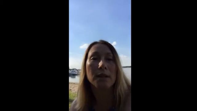 Бизнесмен унижает жену, что делать? смотреть онлайн