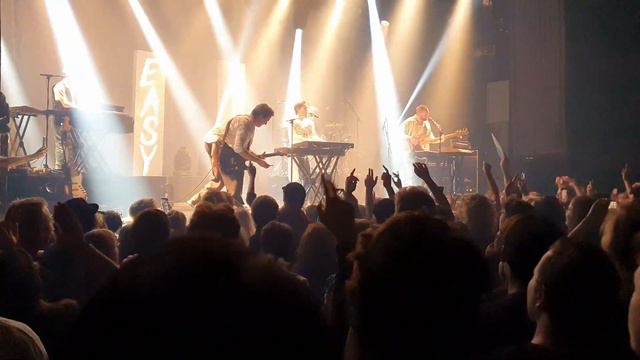 Easy Life | Melkweg Amsterdam смотреть онлайн