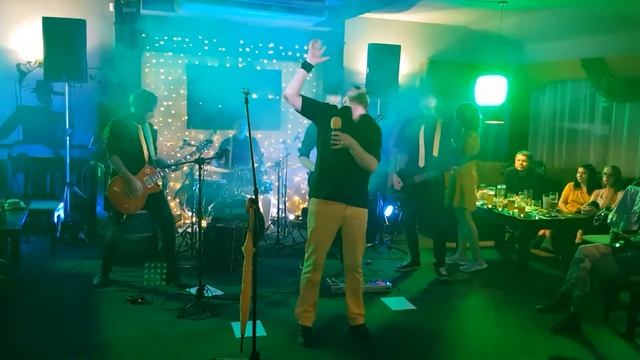 Питоны - Это не точно (Паб Эль и Стаут 31.08.2019) смотреть онлайн