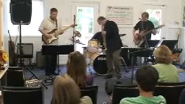 String Theory School of Music-Russ Becker-Horace Silver's "Song For My Father" смотреть онлайн