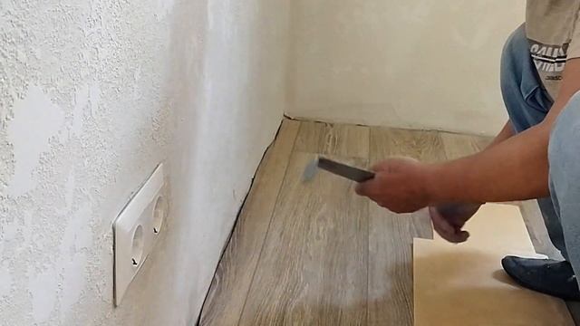 как можно сдвинуть ламинат если положили большой площадь.төселип қойған ламинатты қалай жылжытамыз смотреть онлайн