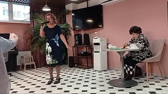 Серая лошадка, поёт Бражникова Валентина. смотреть онлайн