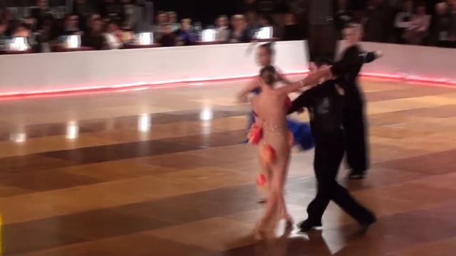 Jakub Sambor i Ola Owczarz - pasodoble смотреть онлайн