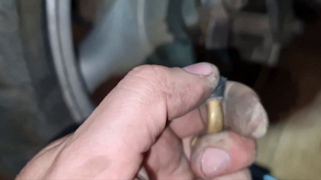 Замена соска скутера или мотоцикла не снимая колеса смотреть онлайн