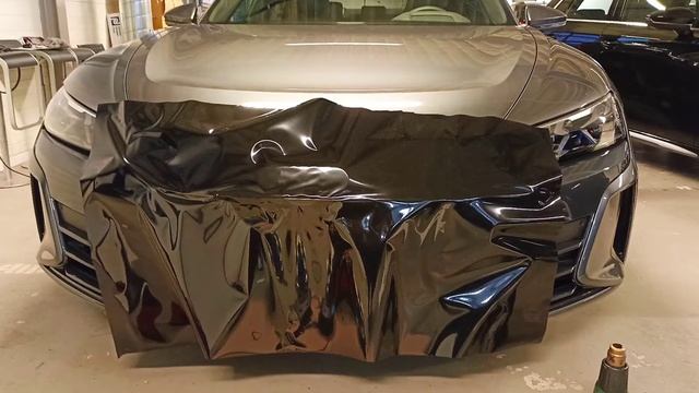 Audi GT Etron front bumper colour upgrade , oracal glossy black . Audi Amsterdam . смотреть онлайн