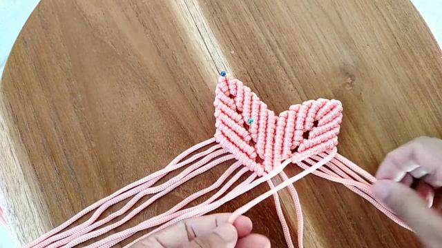 DIY Macrame Maple Leaf Keychain Tutorial смотреть онлайн