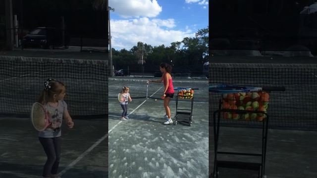 Tiny Tennis смотреть онлайн