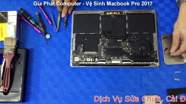 Dịch Vụ Vệ Sinh Macbook Pro A1708 - 2017 - Gia Phát Computer