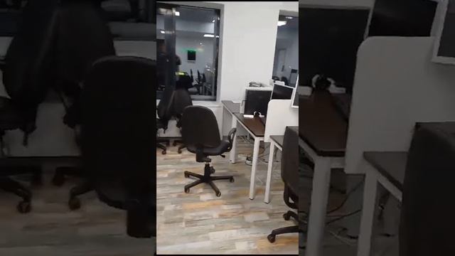 Вот как выглядел офис 149м2 с мебелью. Москва, пр-т Андропова, 10, бизнес-центр 