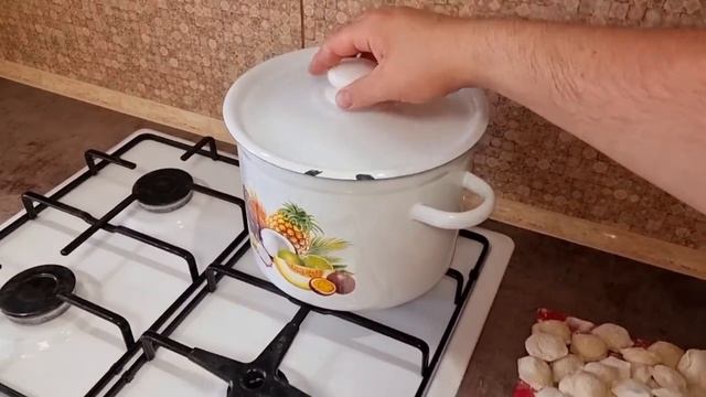 лепим пельмени всей семьёй) новая пельменница в деле) смотреть онлайн