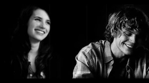 Эван Питерс и Эмма Робертс   без тебя