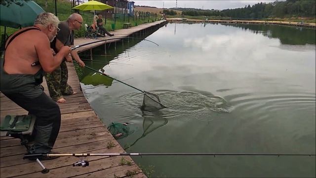 Рыбалка трудовая но свою рыбу всегда можно поймать!!!Клевое Место д.Савельево смотреть онлайн