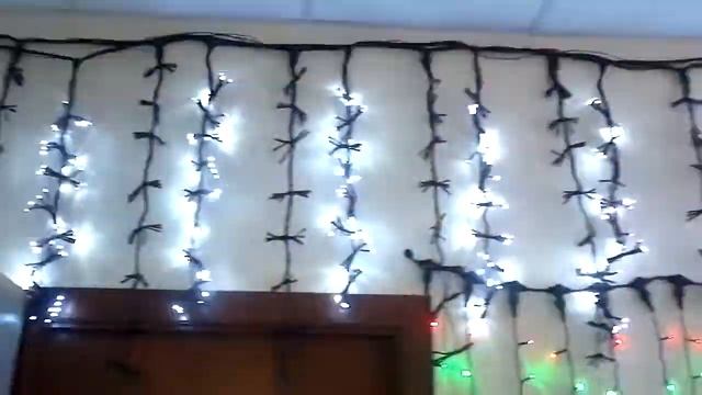 Бахрома с эффектом падающего снега