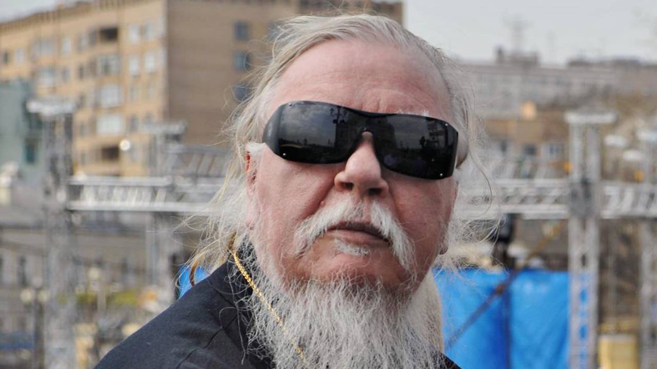 Поп Дмитрий Смирнов 