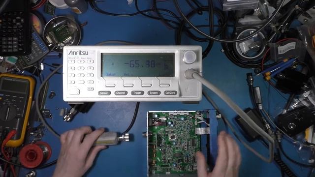 Anritsu RF power meter - quick look and test measurement. смотреть онлайн