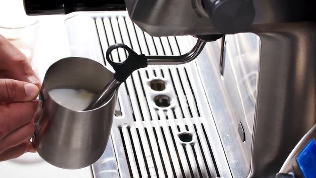 Coffee Recipes | Learn how to make a flavorful flat white at home | Breville USA смотреть онлайн