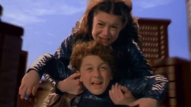 Spy Kids/Best scene/Robert Rodriguez/Alexa Vega/Carmen Cortez/Daryl Sabara/Juni Cortez смотреть онлайн