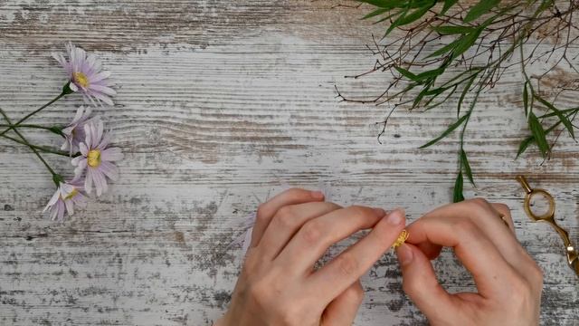 Ромашки из гофрированной бумаги/ DIY/Chamomile paper/Mari Romanova смотреть онлайн