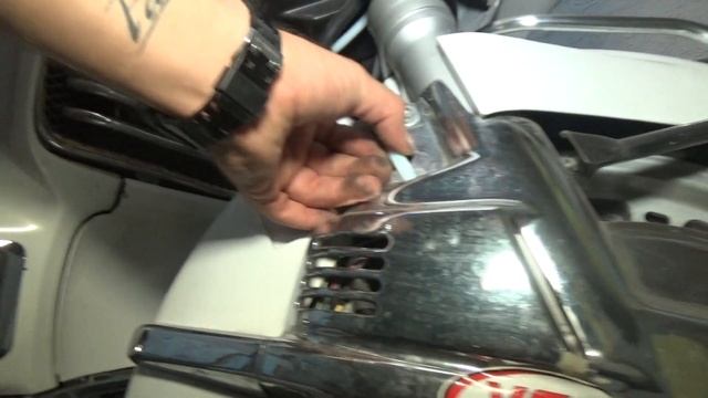 Осмотр Honda GL1500 SE 1999 GoldWing | Ёлка на колёсах за 397 тыс. руб. смотреть онлайн