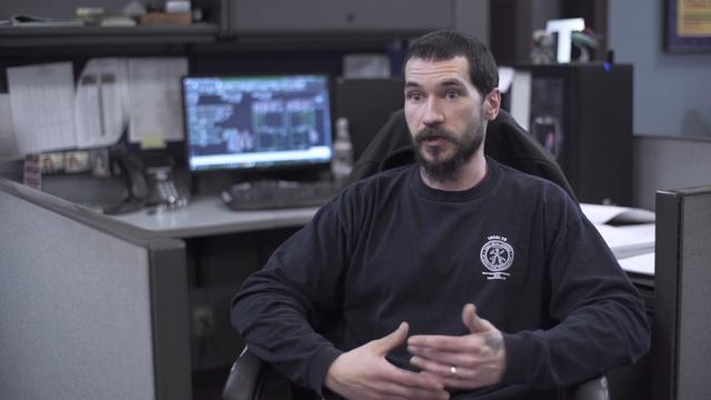 Meet Tom, a CAD Programmer смотреть онлайн
