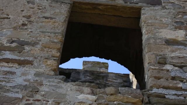 Храм 12 апостолов и Портовая башня смотреть онлайн