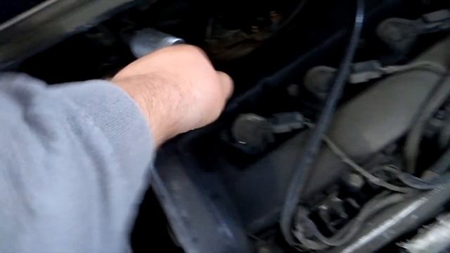 Течь масла!!! Снимаем поддон Ford Focus2 1 8 125л 16 кл