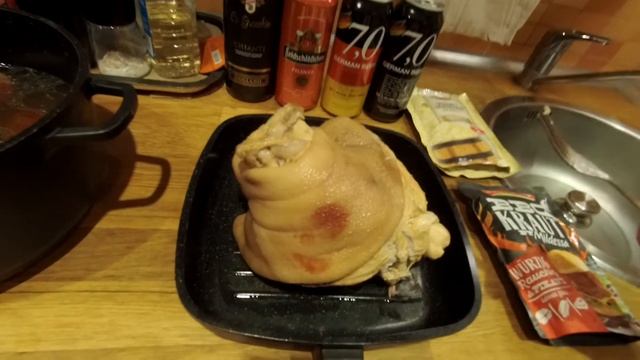 Свиная рулька по-берлински. Самый простой рецепт. Дёшево и вкусно! смотреть онлайн