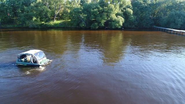 Как плывет тингер (Tinger) с гидродинамическими щитками