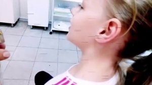Прокол 2 дырки в левом ухе