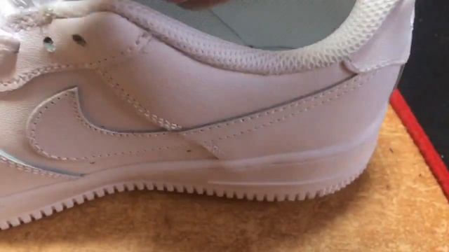 Кроссовки Nike Air Force 1. РАСПРОДАЖА. смотреть онлайн