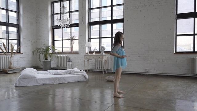 Танец соло. Современная хореография под композицию Тины Кароль «Намалюю тоби зори» смотреть онлайн