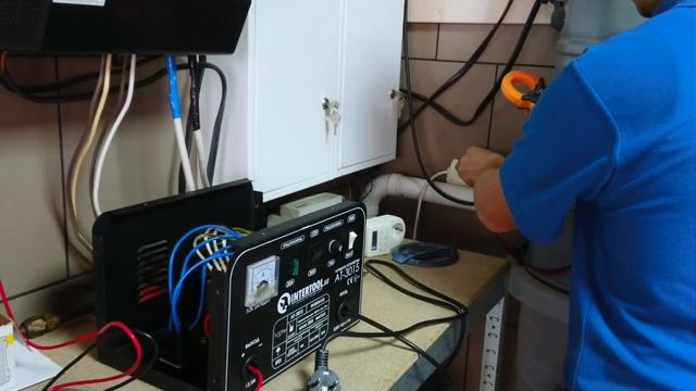 Обзор зарядного устройства Intertool AT-3015 12/24v. Зарядка аккумуляторной сборки 48в. смотреть онлайн
