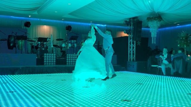 YOUNG AND BEAUTIFUL/LANA DEL REY*VALS-COREOGRAFIA UNICA PARA QUINCEAÑERAS @user-cx1ru4jx3x @jonatha смотреть онлайн