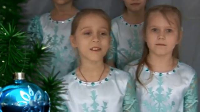 НОВОГОДНИЙ КОНЦЕРТ: песня Ёлочка смотреть онлайн