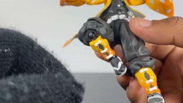 Figma Demon Slayer: Kimetsu no Yaiba Zenitsu Agatsuma Deluxe Edition Action Figure Review 鬼滅の刃 смотреть онлайн
