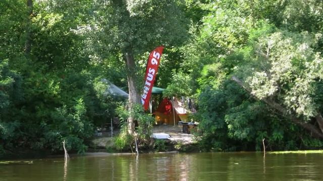 На байдарках по Днепру смотреть онлайн