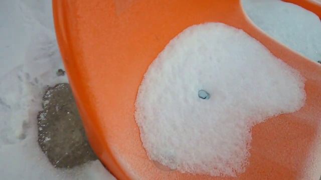 вкрутили болт в центр сиденья на стадионе МАУ ФОК г. Ливны Орловской Обл. РФ