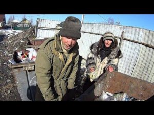 Как люди едят из помойки  Фильм Россия 2017 год