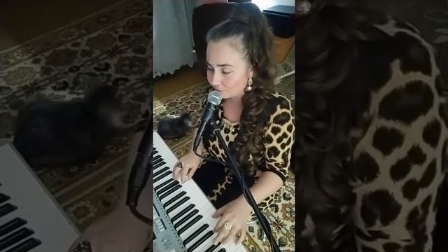 Ушел от нас осенний день (Сувенир). An autumn day has left us (Souvenirs) смотреть онлайн