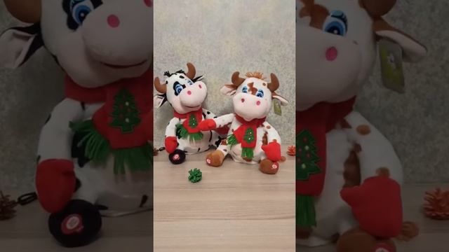 Поющая игрушка "Корова с шарфом" 6 песен. Символ года бык 2021, 2в. 280-867 смотреть онлайн